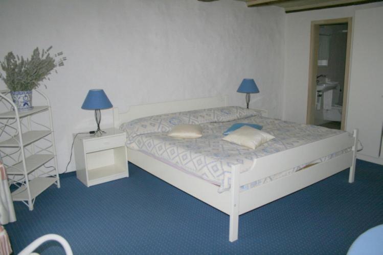 Hotel Zum Alten Schweizer Тванн Номер фото